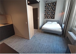 t1 à la location -   42000  SAINT ETIENNE, surface 21 m2 location t1 - UBI473007134